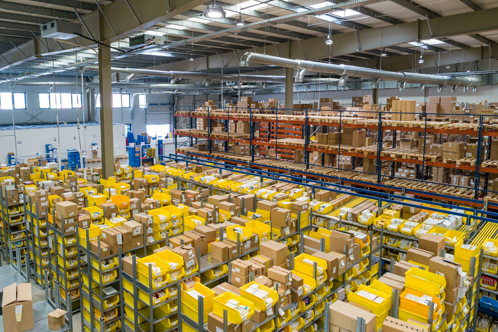 Modern warehouse storage